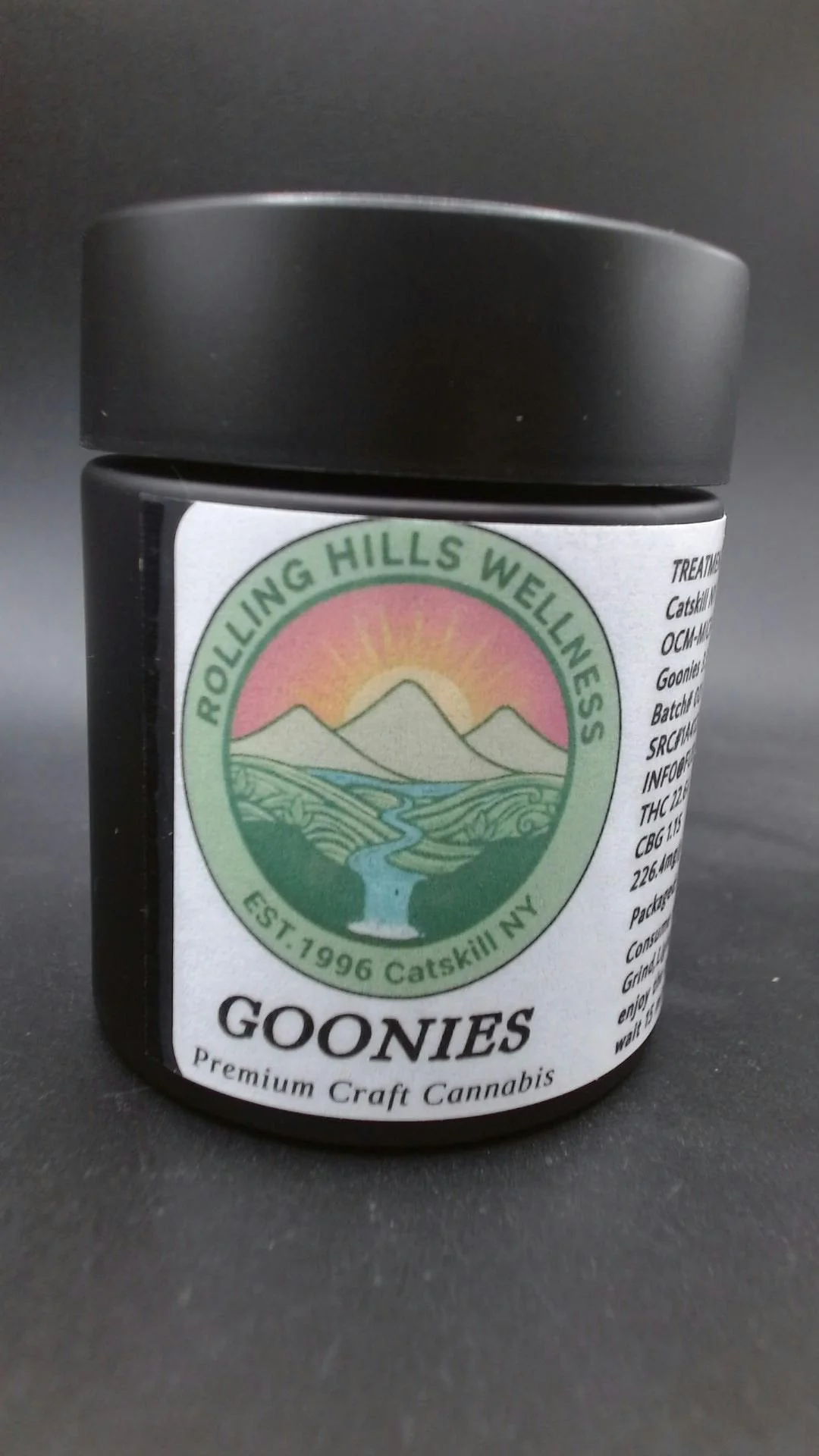 Rolling Hills Wellness - Goonies - 3.5g Flower