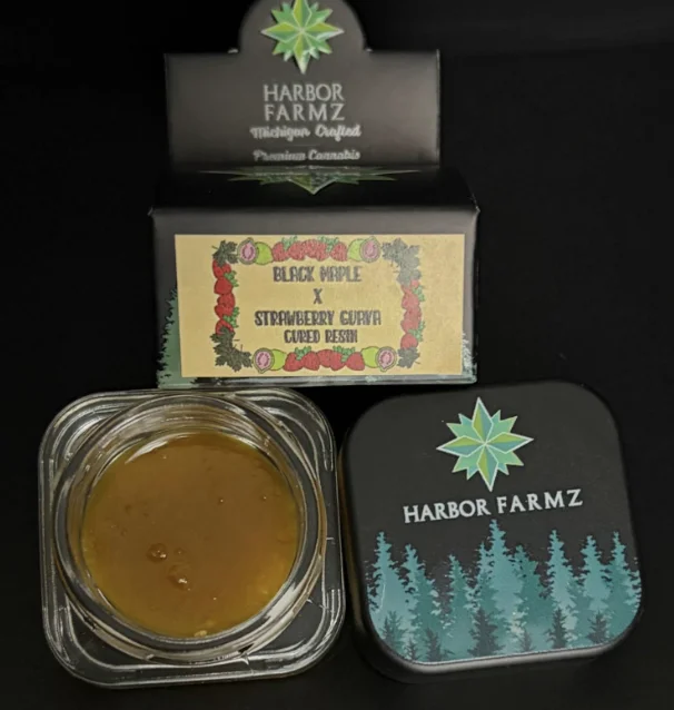 Black Maple X Strawberry Guava Cured Resin 3.5g 